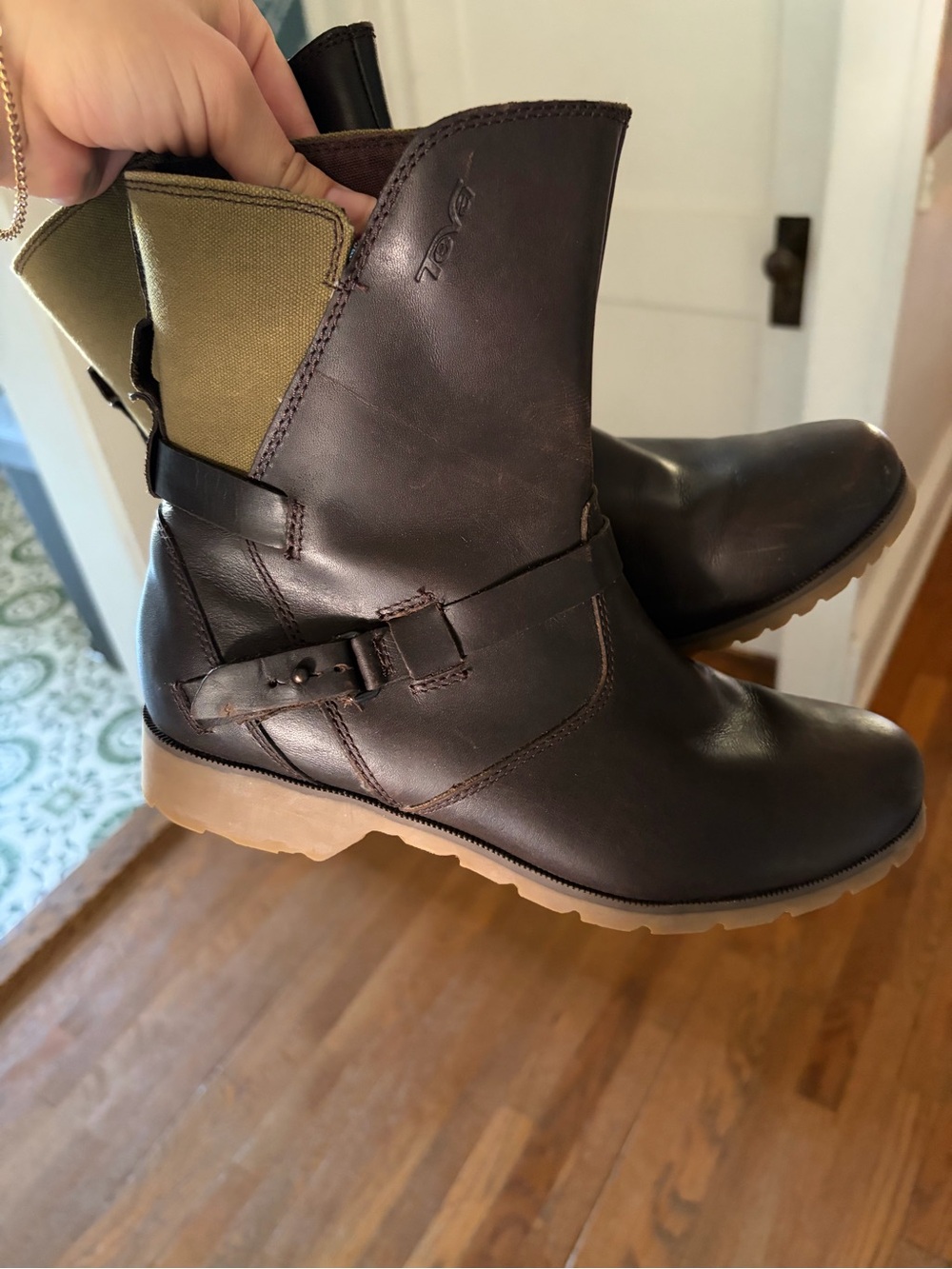 Teva De La Vina Brown Leather Buckle Ankle Boots Women's Size 8